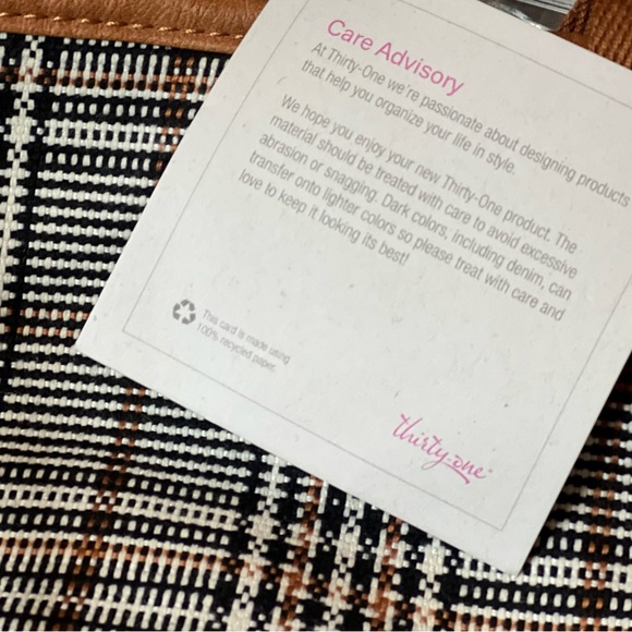 Thirty One Take Along Weekender in Plaid About You Weave BNIP! Has Monogram! - Picture 6 of 13